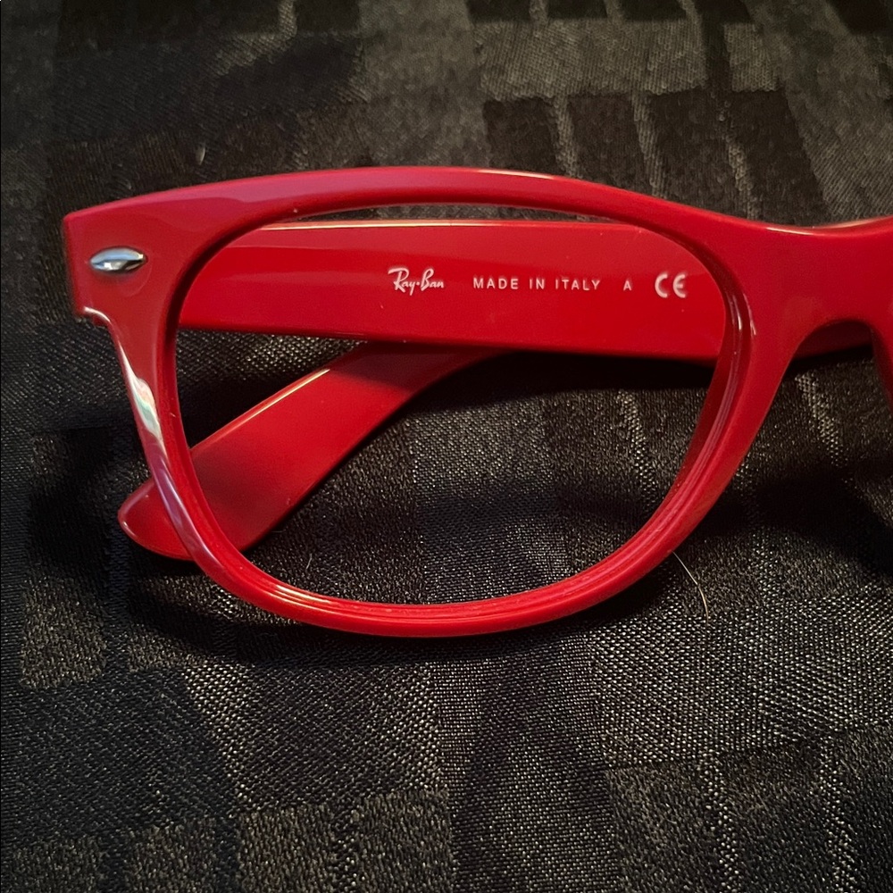 Ray-Ban “New Wayfarer” Vibrant Red Eyewear - Picture 2 of 5
